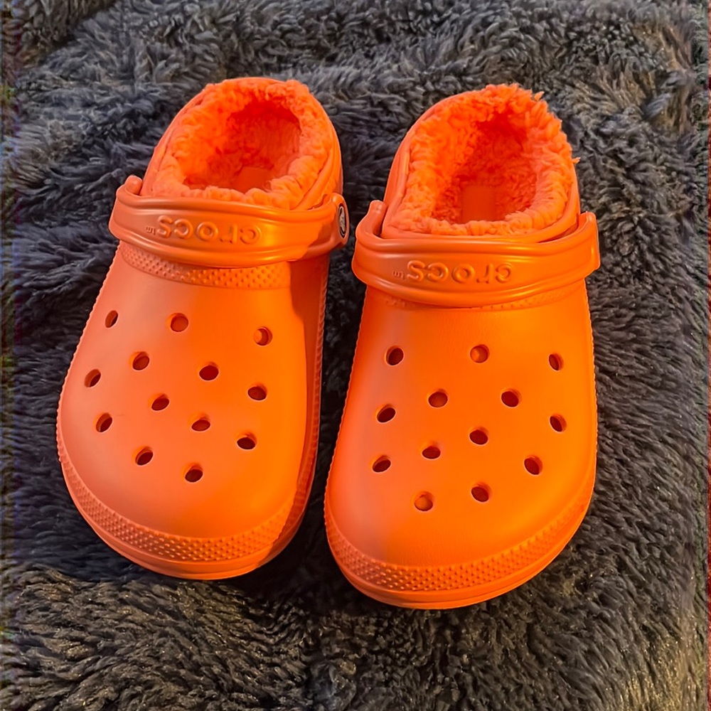COPY - Coral fur lined Crocs